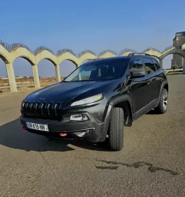 Jeep Cherokee для аренды в Грузия