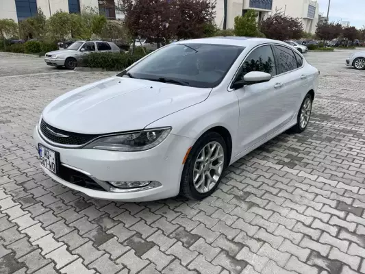 Chrysler 200 ქირავდება საქართველოში