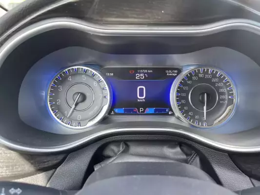 Chrysler 200 ქირავდება საქართველოში