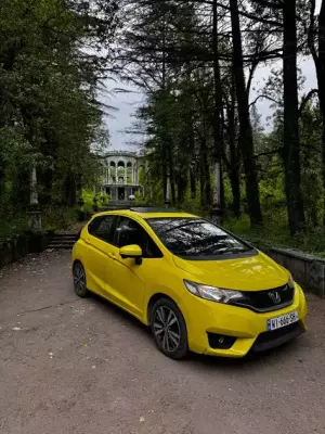 Honda Fit для аренды в Батуми
