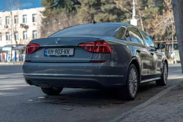 Volkswagen Passat for rent in Sarpi