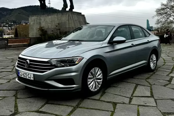 Volkswagen Jetta для аренды в Грузия