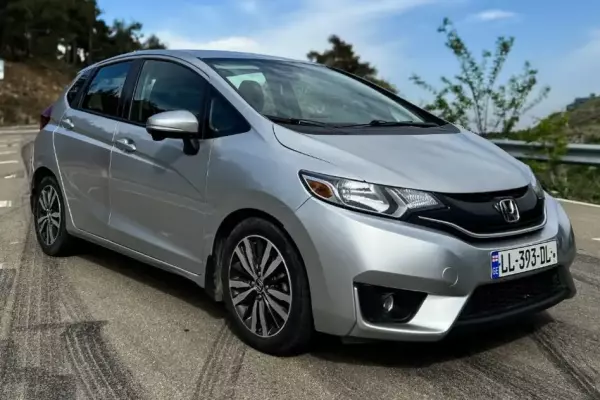 Honda Fit ქირავდება ქობულეთი -ში