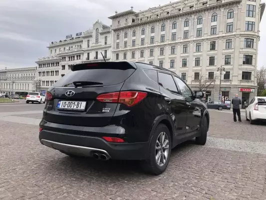 Hyundai Santa Fe ქირავდება სარფში