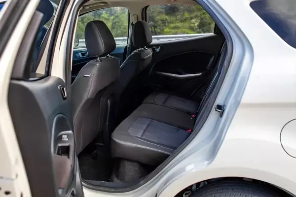 Ford EcoSport ქირავდება შეკვეთილში