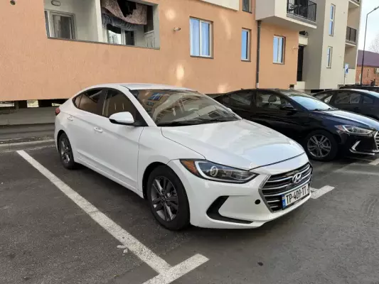 Hyundai Elantra ქირავდება საქართველოში