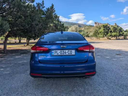 KIA Forte ქირავდება ბათუმში