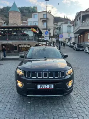 Jeep Compass ქირავდება საქართველოში