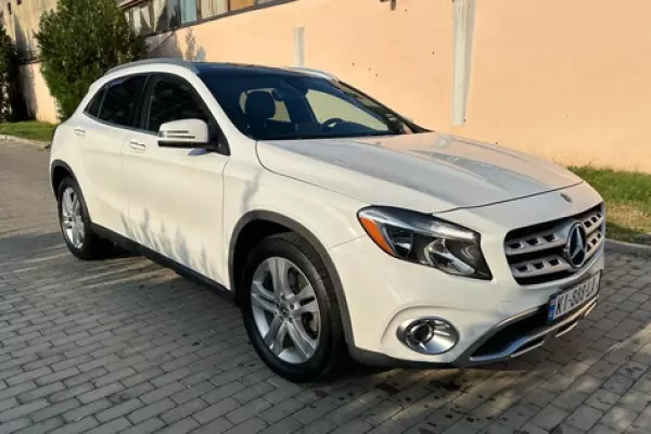 Mercedes GLA 250 ქირავდება საქართველოში
