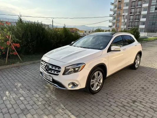 Mercedes GLA 250 ქირავდება საქართველოში