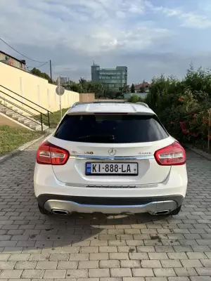 Mercedes GLA 250 ქირავდება საქართველოში