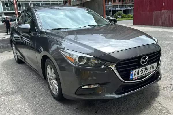 Mazda 3 ქირავდება საქართველო -ში