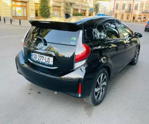 Toyota Aqua ქირავდება საქართველოში