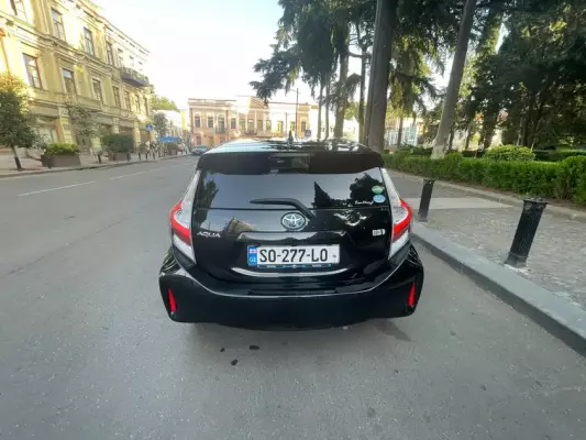Toyota Aqua ქირავდება საქართველოში