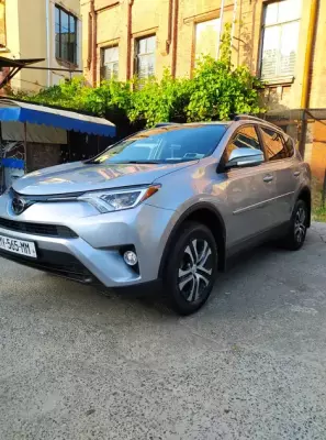 Toyota RAV4 ქირავდება საქართველოში