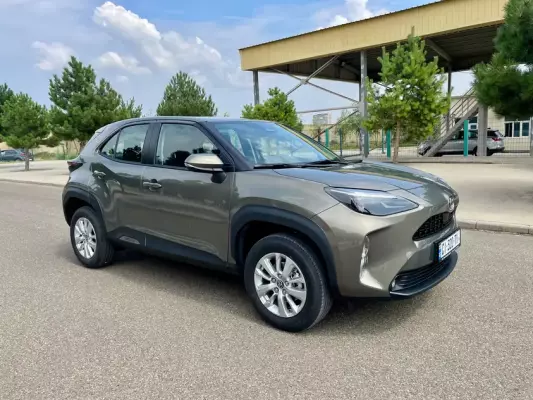 Toyota Yaris Cross для аренды в Кобулети