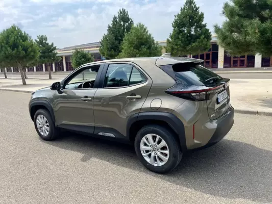 Toyota Yaris Cross для аренды в Кобулети