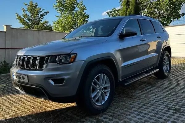Jeep Grand Cherokee ქირავდება საქართველოში