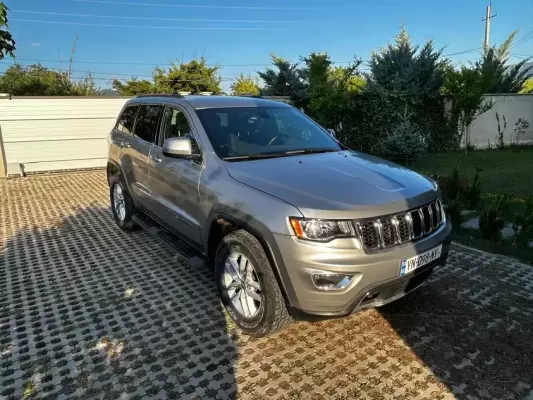Jeep Grand Cherokee ქირავდება საქართველოში