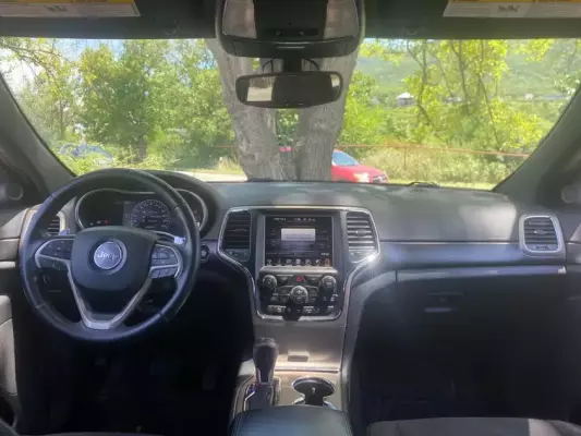 Jeep Grand Cherokee ქირავდება საქართველოში