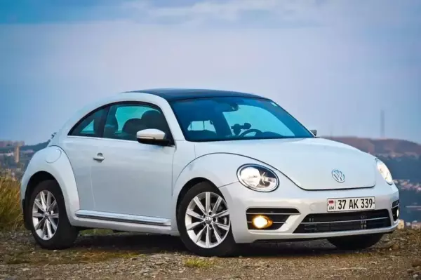 Volkswagen Beetle ქირავდება საქართველო -ში