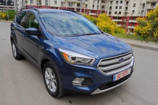 Ford Escape ქირავდება საქართველოში