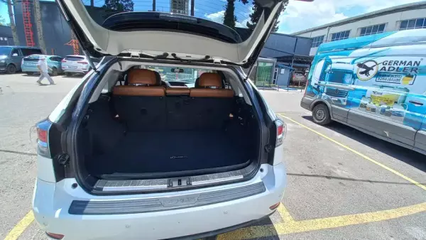 Lexus RX 450h ქირავდება საქართველოში