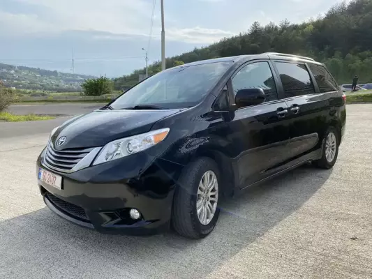 Toyota Sienna для аренды в Телави
