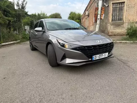 Hyundai Elantra ქირავდება საქართველოში