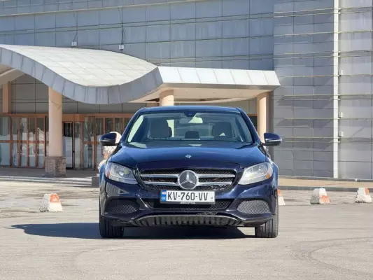 Mercedes C300 для аренды в Боржоми