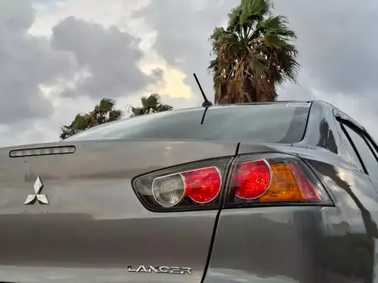Mitsubishi Lancer ქირავდება ბათუმში