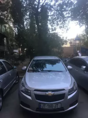 Chevrolet Cruze ქირავდება საქართველოში