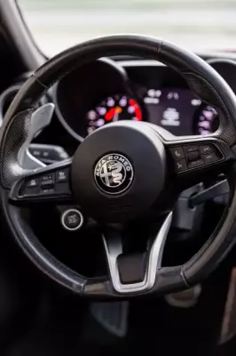 Alfa Romeo Giulia for rent in Sarpi