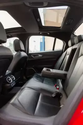 Alfa Romeo Giulia for rent in Sarpi
