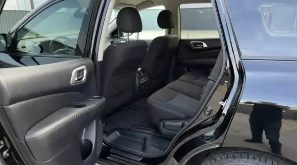 Nissan Pathfinder ქირავდება გუდაურში