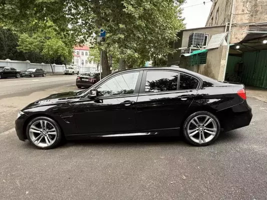 BMW 328i ქირავდება ქობულეთში