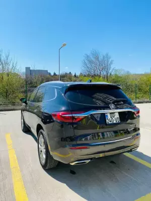 Buick Enclave ქირავდება საქართველოში