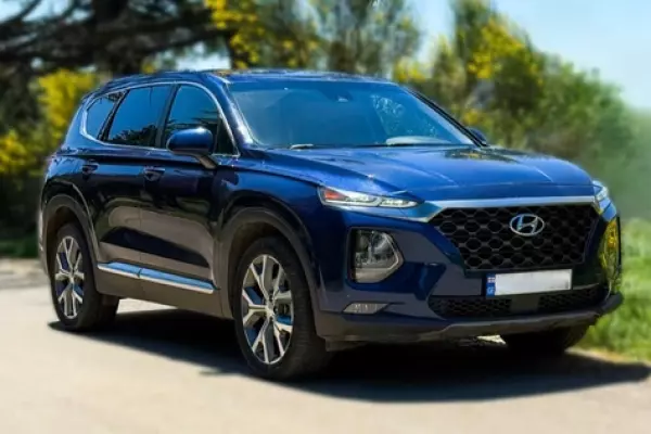 Hyundai Santa Fe ქირავდება საქართველოში