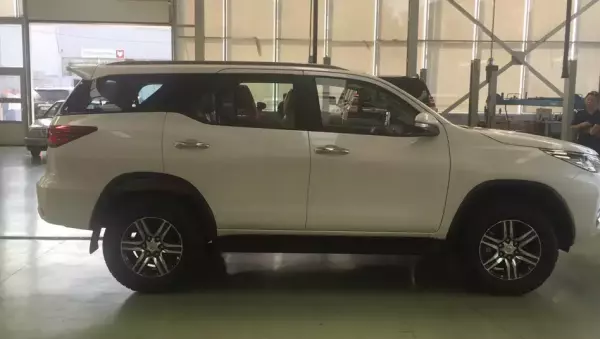 Toyota Fortuner для аренды в Зестафони