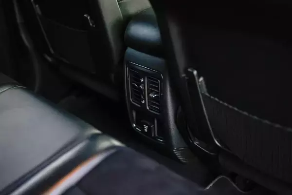 Jeep Grand Cherokee for rent in Sarpi