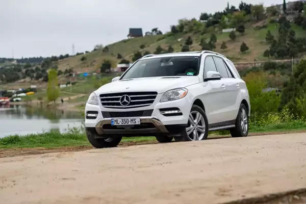 Mercedes ML 350 for rent in Shekvetili