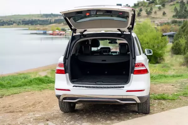 Mercedes ML 350 for rent in Shekvetili