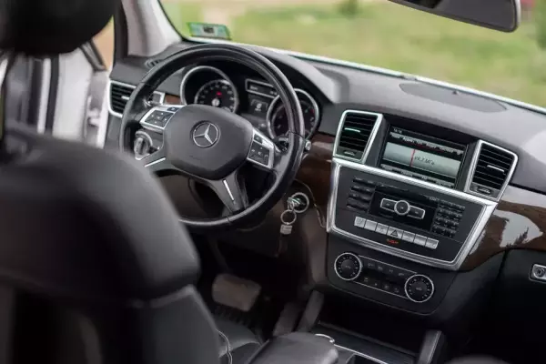 Mercedes ML 350 for rent in Shekvetili