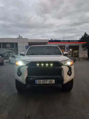 Toyota 4Runner ქირავდება სტეფანწმინდაში