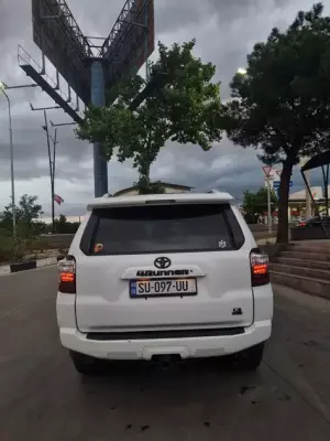 Toyota 4Runner ქირავდება სტეფანწმინდაში