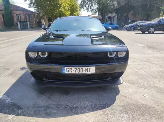 Dodge Challenger ქირავდება საქართველოში