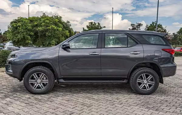 Toyota Fortuner ქირავდება საქართველოში