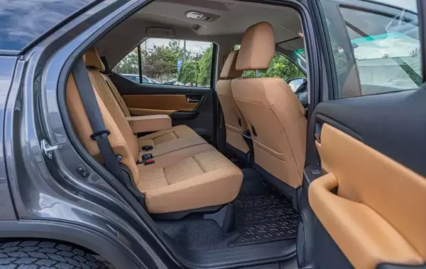 Toyota Fortuner ქირავდება საქართველოში