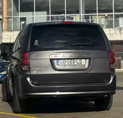 Dodge Grand Caravan ქირავდება საქართველოში
