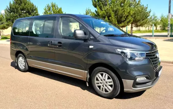 Hyundai H1 ქირავდება ბათუმში